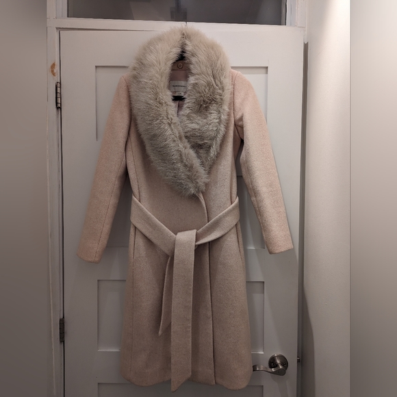 Club Monaco Lenoria Belted Wool Coat with Faux-Fur Collar - Picture 16 of 16